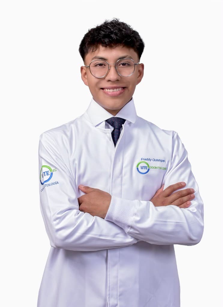 Dr. Freddy Quishpe, odontólogo